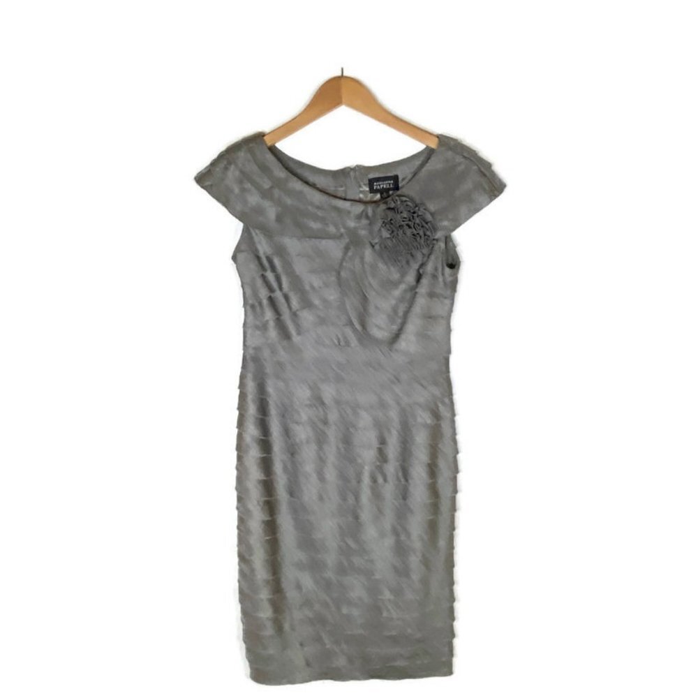 Adrianna Papell Size 4 Tiered Ruffle Cocktail Formal Dress Lined Silver Gray